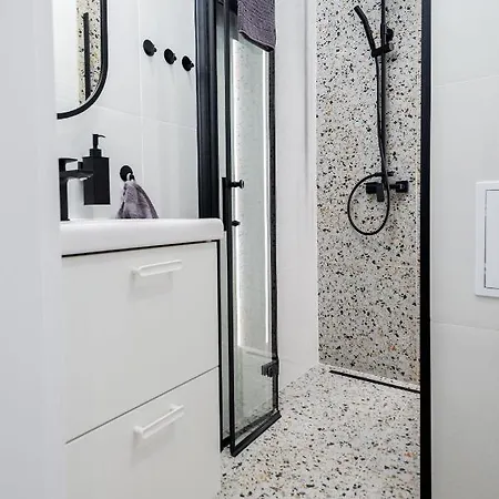 Apartment Kairos - Szafir - Darmowy Parking, Scisle Centrum Gliwice